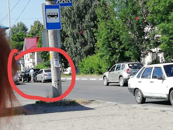 В Бежицком районе Брянска столкнулись две легковушки