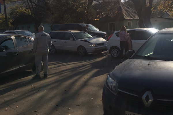 В Брянске два автомобиля попали в аварию возле БГУ