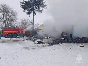 В Погарском районе сгорел гараж, мужчина получил ожоги