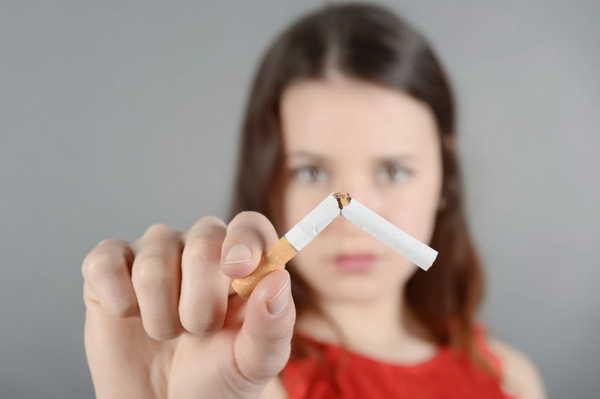 Брянцев поссорила идея штрафовать родителей курящих детей