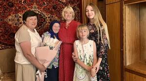 В Брянске вековой юбилей отметила труженица тыла Антонина Глушенкова