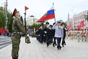 В Брянске прошёл торжественный марш к 9 Мая