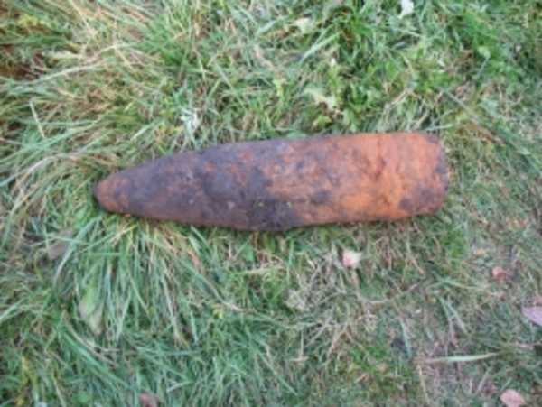 В Карачевском районе нашли артиллерийский снаряд времён войны 