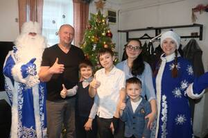 Акция «Ёлка желаний» помогла исполнить мечты брянских школьников