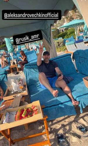 Брянец Фридзон опубликовал видео совместного отдыха с Овечкиным