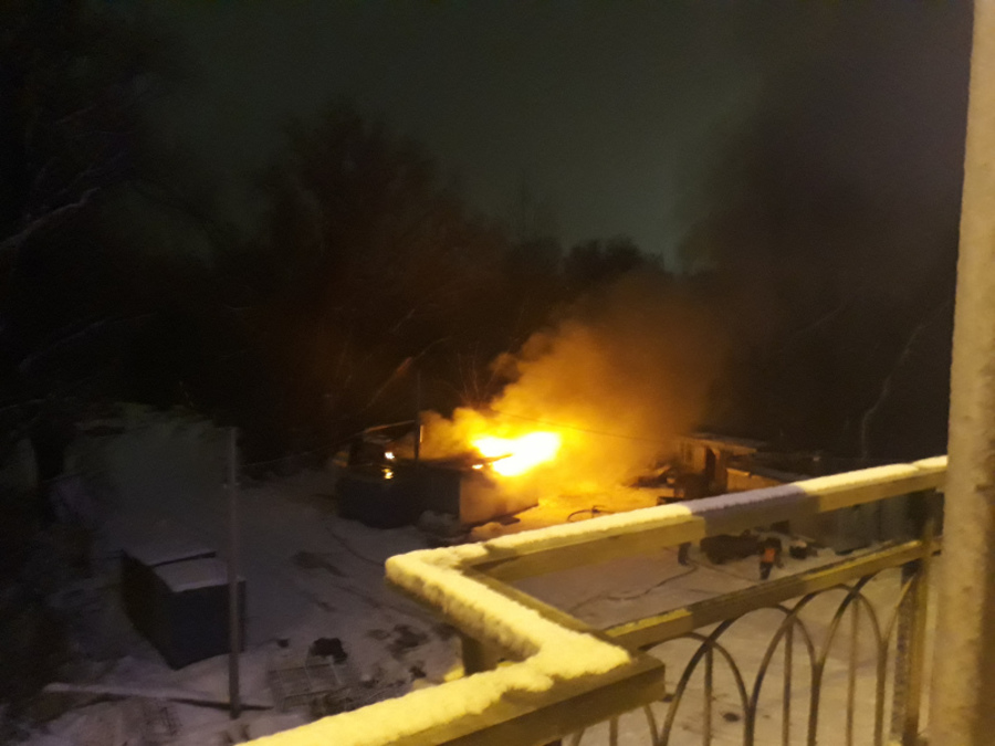  В Брянске у строителей Первомайского моста ночью сгорели вагончики