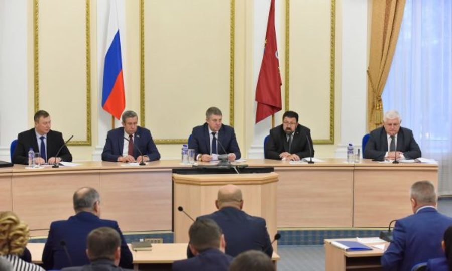 Брянский губернатор провел заседание антитеррористической комиссии