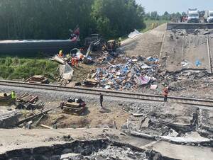 Пострадавшим при теракте с поездом под Брянском напомнили про выплаты