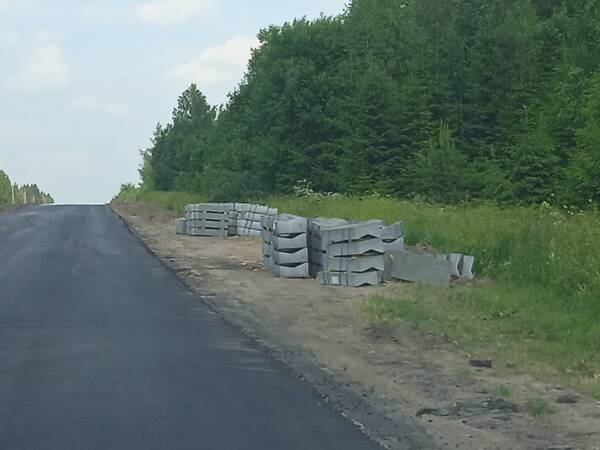 В Брянской области на ремонтируемом участке дороги в Жирятино завершают укладку асфальта