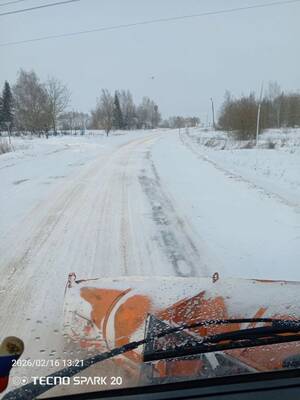 На Брянщине продолжается очистка региональных трасс от снега