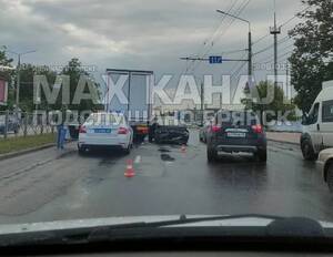 В Брянске ДТП парализовало движение на проспекте Московском
