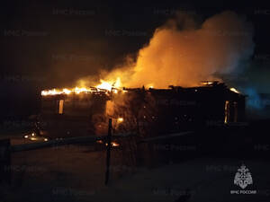 В Трубчевском районе полыхал жилой дом, есть пострадавший