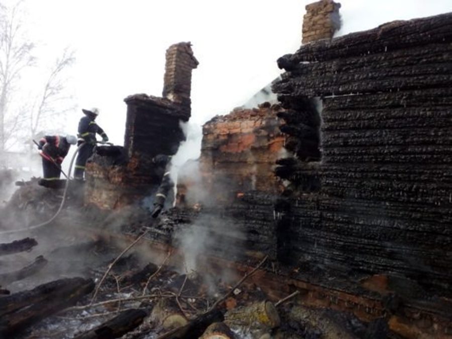 В Стародубском районе при пожаре дома погиб 62-летний мужчина