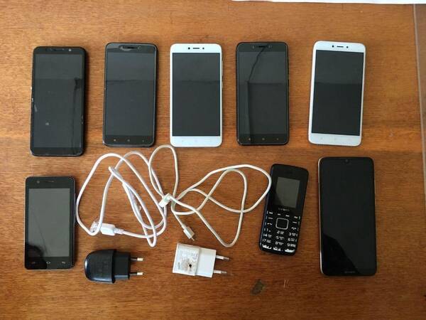 В Стародубе бывший осужденный пытался перебросить 8 мобильников заключенным