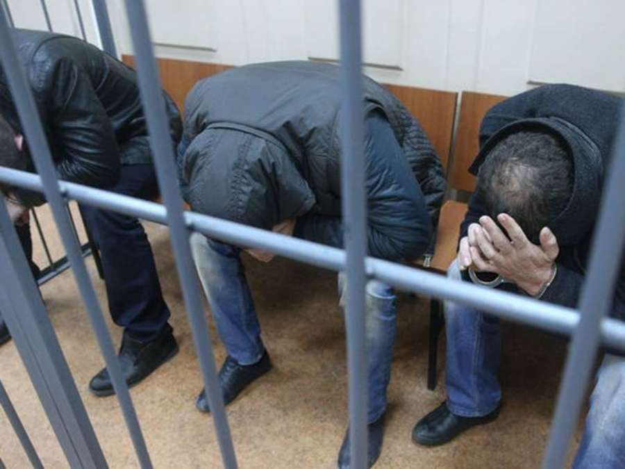 В Брянске 4 бандитов осудили за кражу 730 тонн дизельного топлива