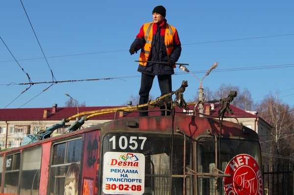 В Брянске обнаружили разваливающиеся троллейбусы