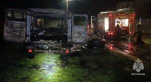 Ночной пожар в Карачеве: на улице Володарского горело авто