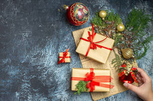 Сколько денег потратили жители Брянска на новогодние подарки