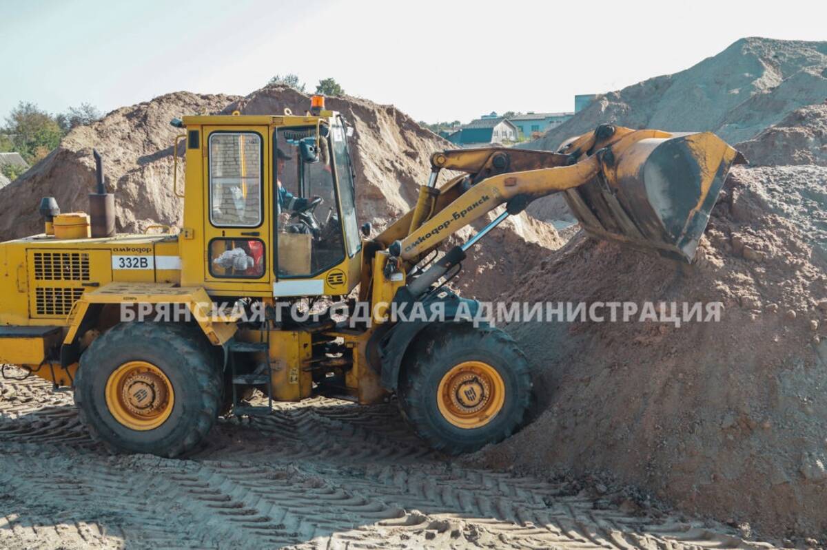 В Брянске парк дорожной техники пополнят новые КАМАЗы