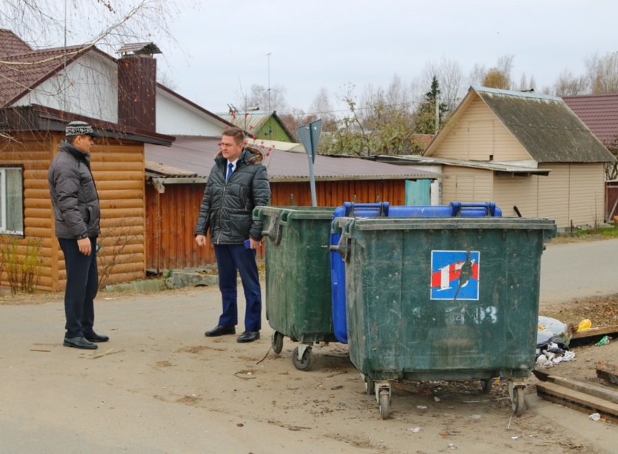 Брянские чиновники раскрыли тайну исчезновения мусорных контейнеров