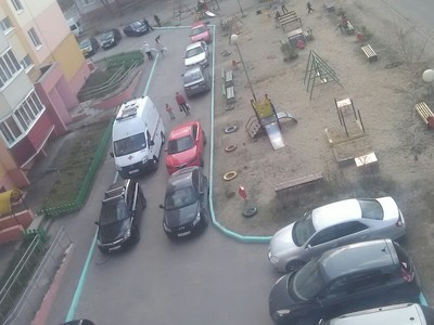 В Брянске автохам перекрыл дорогу машине «скорой помощи»