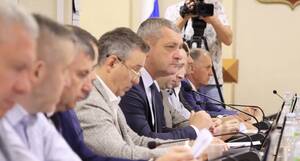 Память семерых героев СВО увековечат на пяти школах и техникуме в Брянске