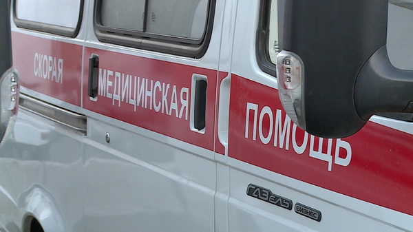 Под Жуковкой «Нива» врезалась в камень: ранен 71-летний водитель