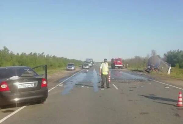 Водитель из Брянска погиб в аварии с автоцистерной в Оренбургской области