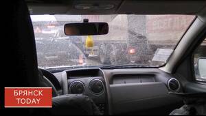 Сотрудники брянского УФСИН помогли пострадавшей в ДТП до приезда скорой