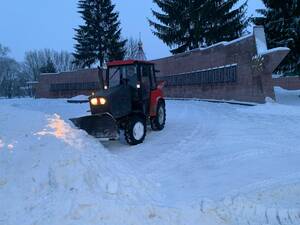 В Стародубе продолжается борьба с последствиями снегопада