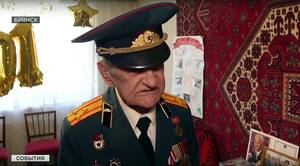  101-летний брянский ветеран Борис Шапошников проголосовал на выборах губернатора