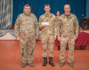 Добровольцам отряда «БАРС-Брянск» вручили удостоверения ветеранов боевых действий