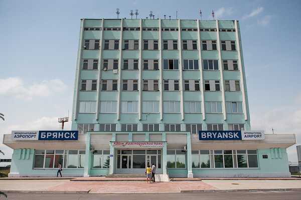 Брянский аэропорт реконструируют за 74 млн рублей