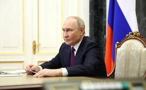 Хоккеисты из Жуковки поздравили Путина с днем рождения