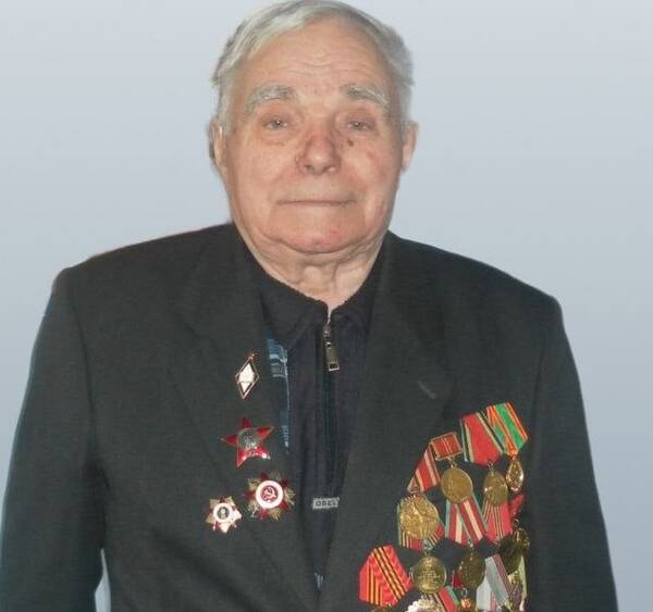 В Унечском районе умер старейший педагог Иван Сомсин