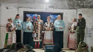 Стародубские артисты поздравили с праздником военнослужащих приграничья