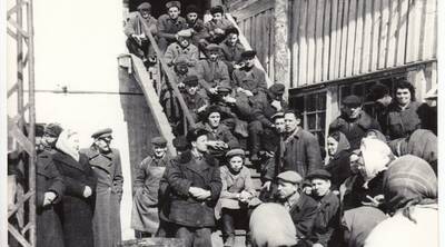 Брянцам показали раритетные фото «космического апреля» в Трубчевске