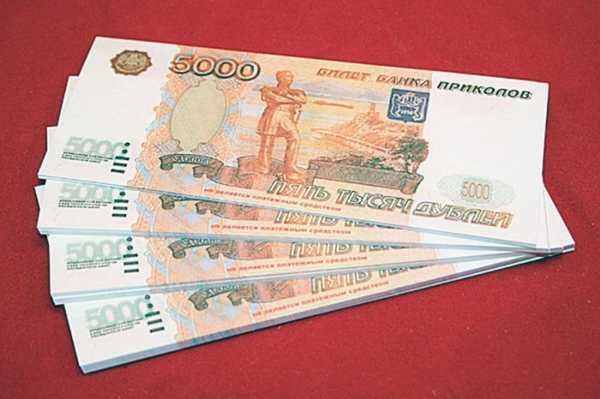 В Москве мужчина расплатился за новый iPhone купюрами «банка приколов»