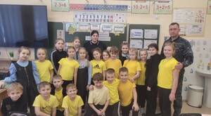 Брянские полицейские провели акцию «Чужих детей не бывает»