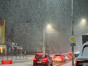 Движение по улице Фокина в Брянске открыли после расчистки снега