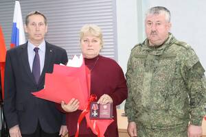 В Брянском районе почтили память героев СВО и передали награды их родным
