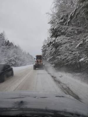 Дорожные службы Клинцовского района перешли на усиленный режим работы из-за снегопада