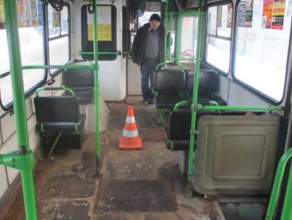В Брянске на проспекте Ленина автобус врезался в маршрутку