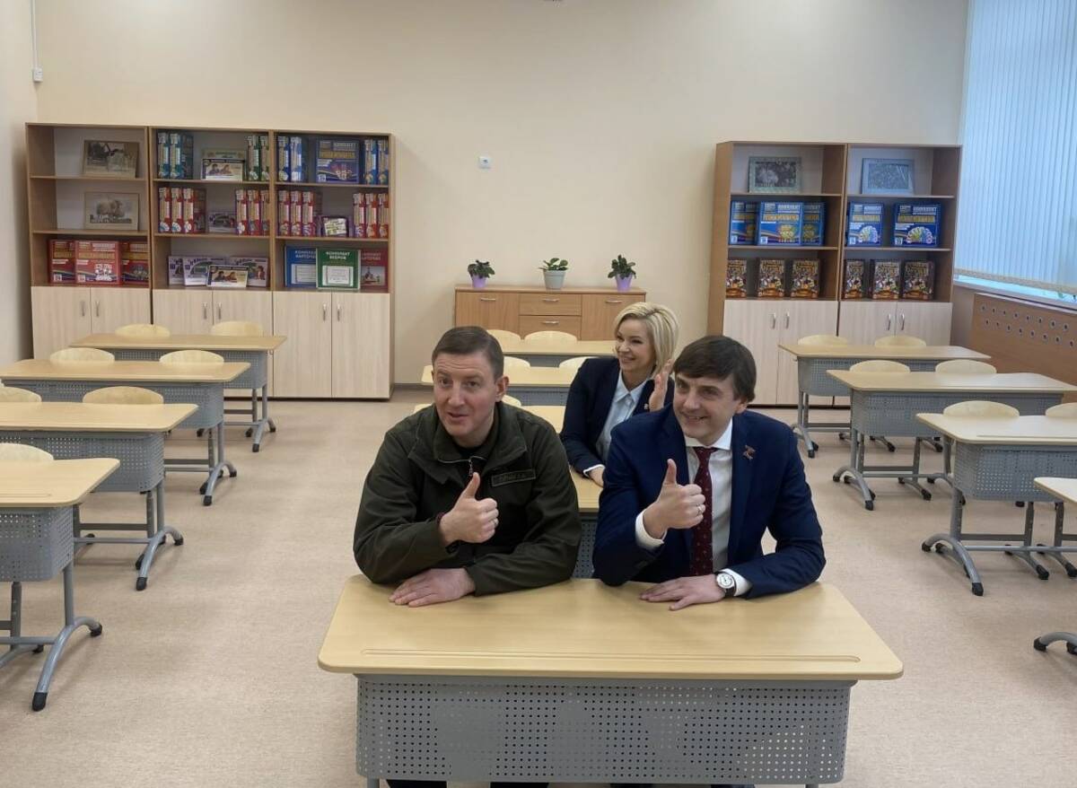В Брянске министр просвещения России Сергей Кравцов принял участие в открытии школы №72