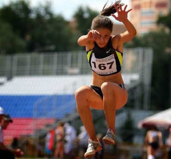 Брянская легкоатлетка Дарья Нидбайкина победила на чемпионате России