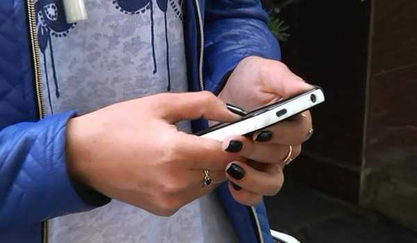 В Брянске 19-летняя девушка взяла на продажу телефон подруги за 35000 рублей