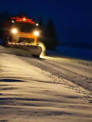 Брянские коммунальщики перешли на круглосуточный режим из-за снегопада