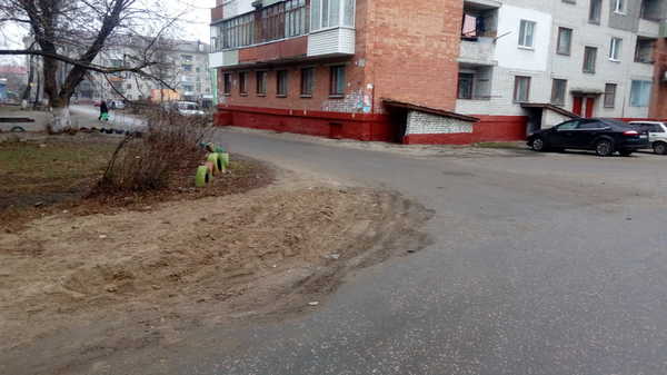 В Брянске забыли восстановить разрушенную дорогу на Новозыбковской