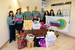 Добрая традиция: сотрудники Брянской таможни помогли приюту для животных