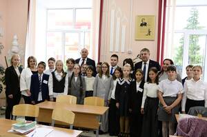 Обновлённая гимназия хранит память о подвиге Калашникова